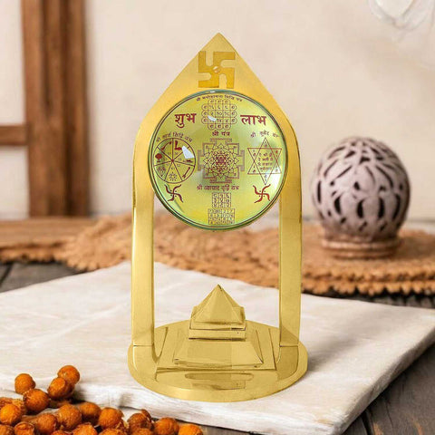 Vastu Pyramid (6x3 inch) made of copper and zinc alloyβdesigned to correct Vastu defects, balance energy flow, and radiate positivity throughout your space. Indiaβs Largest Pooja Accessories Brand - www.satvikstore.in