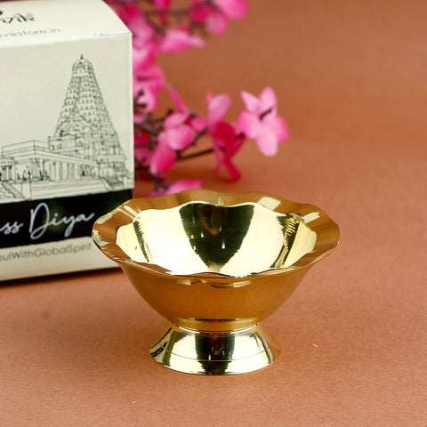 Captivating Lehar Payali Diya Without Nobe β Elegant brass diya with wave pattern design for pooja rituals and home dΓ©cor. Indiaβs Largest Pooja Accessories Brand β www.satvikstore.in