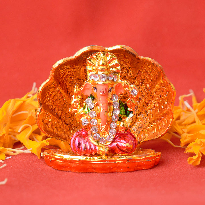 A beautifully designed Ganesh idol with seashells symbolizes prosperity, blessings, and spiritual harmony. Perfect for home decor and worship, this unique Ganesha statue combines artistic elements with a sacred touch. India’s Largest Pooja Accessories Brand – www.satvikstore.in