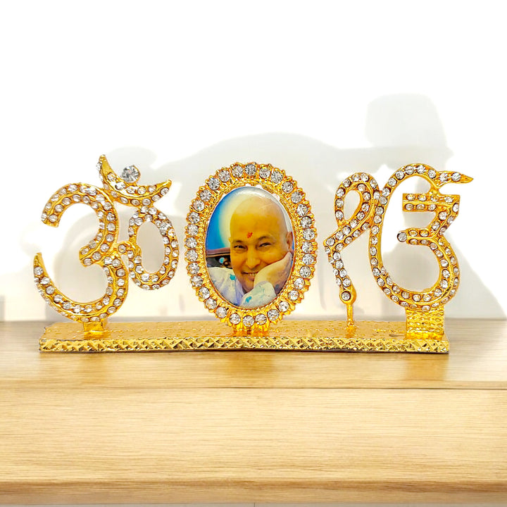 Jai Guruji Swaroop idol featuring the sacred symbols of Ek Onkar and Om, representing divine blessings and spiritual wisdom for worship and meditation. India’s Largest Pooja Accessories Brand – www.satvikstore.in