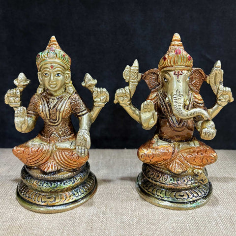 4.3 Inch Sacred Handcrafted Brass Lakshmi Ganesha Idol β Divine Statue for Wealth, Prosperity, and Blessings, Perfect for Home Temple and Pooja. No.1 Brass Idol Store www.satvikstore.in