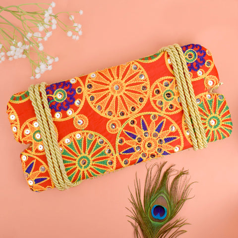 Traditional and graceful Jhula Patri is designed for Hariyali Teej, ideal for placing Krishna idols with festive charm. Indiaβs Largest Pooja Accessories Brand β www.satvikstore.in