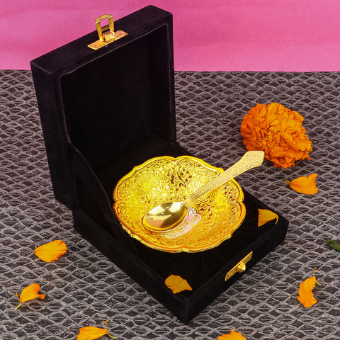 Decorative embossed silver bowl with four intricately designed faces on the base, perfect for spiritual dΓ©cor, pooja rituals, or as a unique traditional centerpiece. Indiaβs Largest Pooja Accessories Brand β www.satvikstore.in