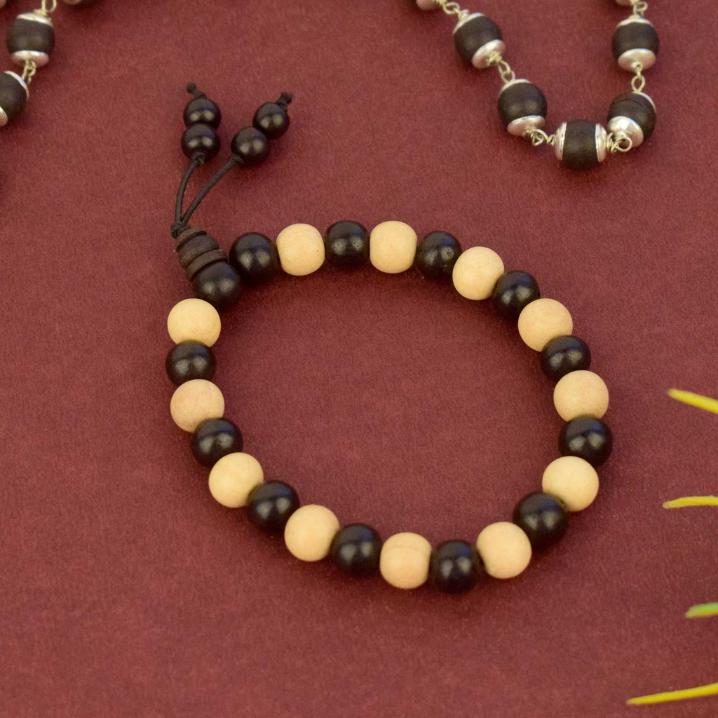 Handcrafted Karungali (Ebony) and Sandalwood Beads Bracelet designed for spiritual protection, peace of mind, and balancing inner energy. Ideal for daily wear and meditation practices. India’s Largest Pooja Accessories Brand - www.satvikstore.in
