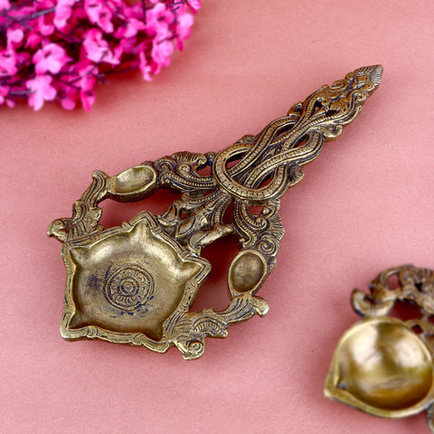 Designer Brass Pooja Aarti Spoon Medium, a beautifully crafted medium-sized brass spoon used for performing aarti in pooja ceremonies and spiritual rituals.