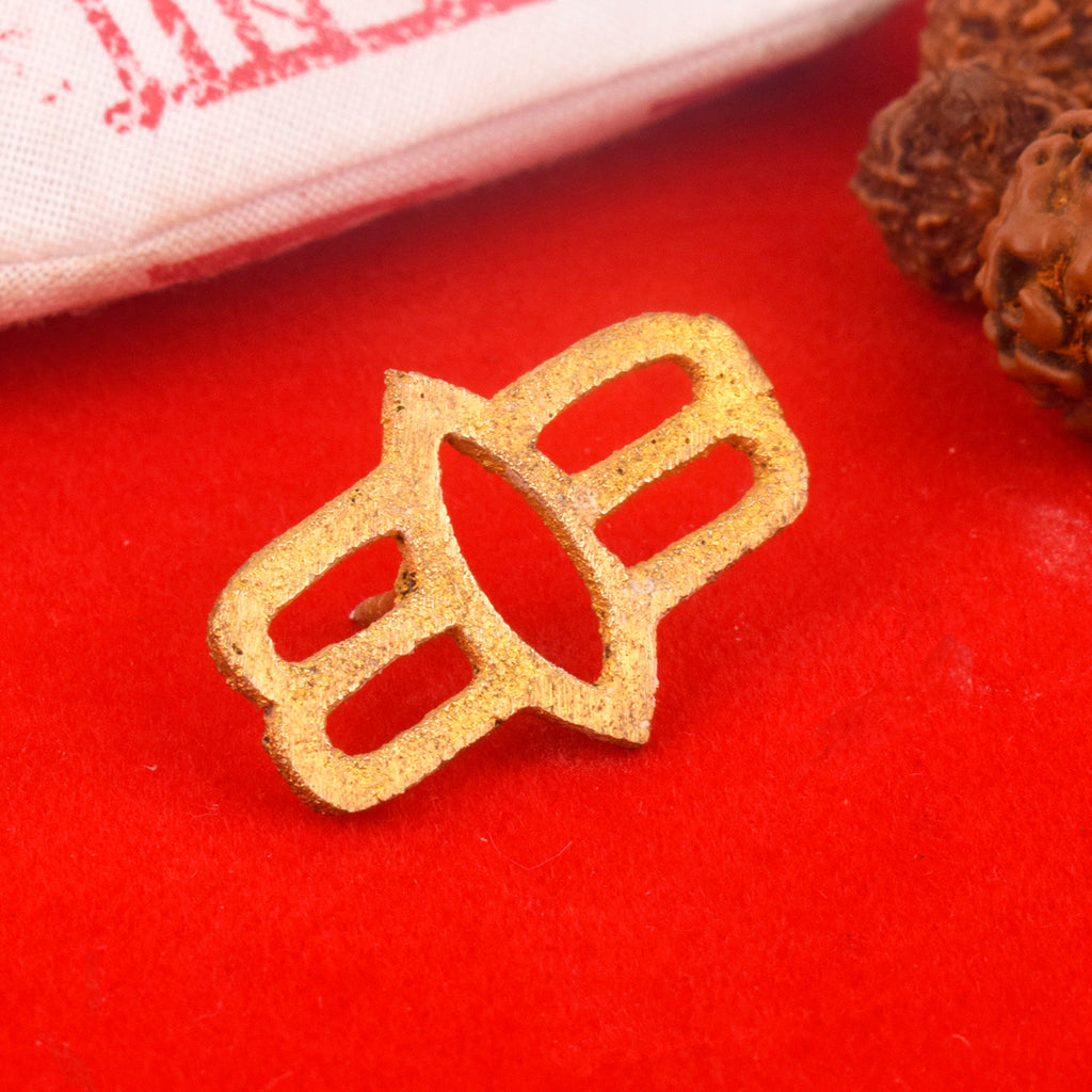 Tripund with Third Eye Tilak Stamp Deity Ornament, intricately designed with the sacred tripund (three lines) and a third eye, symbolizing spiritual awakening and divine protection in Hindu rituals. India’s Largest Pooja Accessories Brand – www.satvikstore.in 